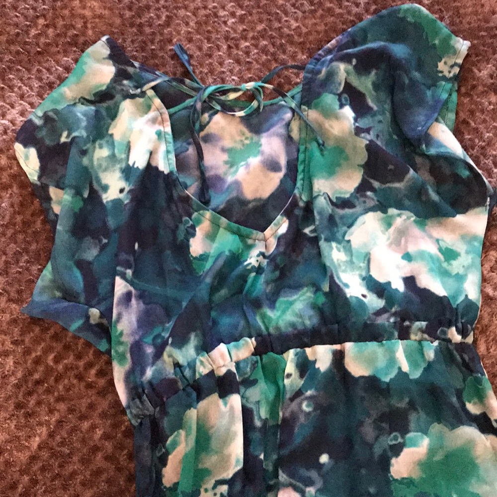 Dress - Picture 3 of 3